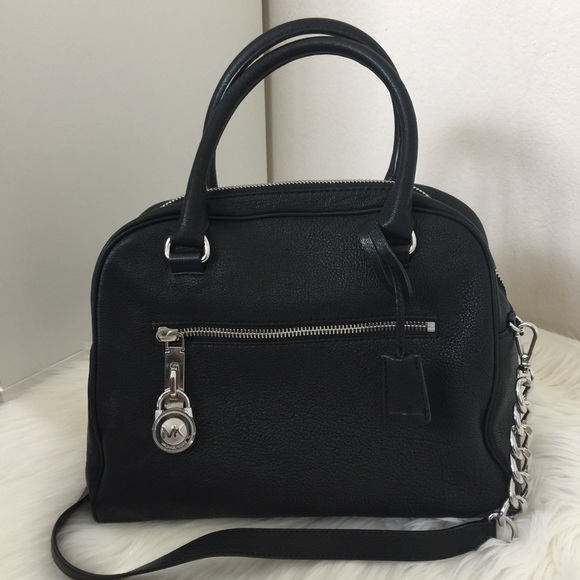 Michael Kors Handbags - Michael Kors Knox black leather satchel